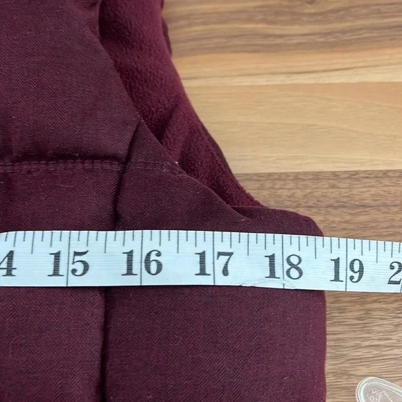NWOT Old Navy vest colour maroon excellent condition - Picture 7 of 8